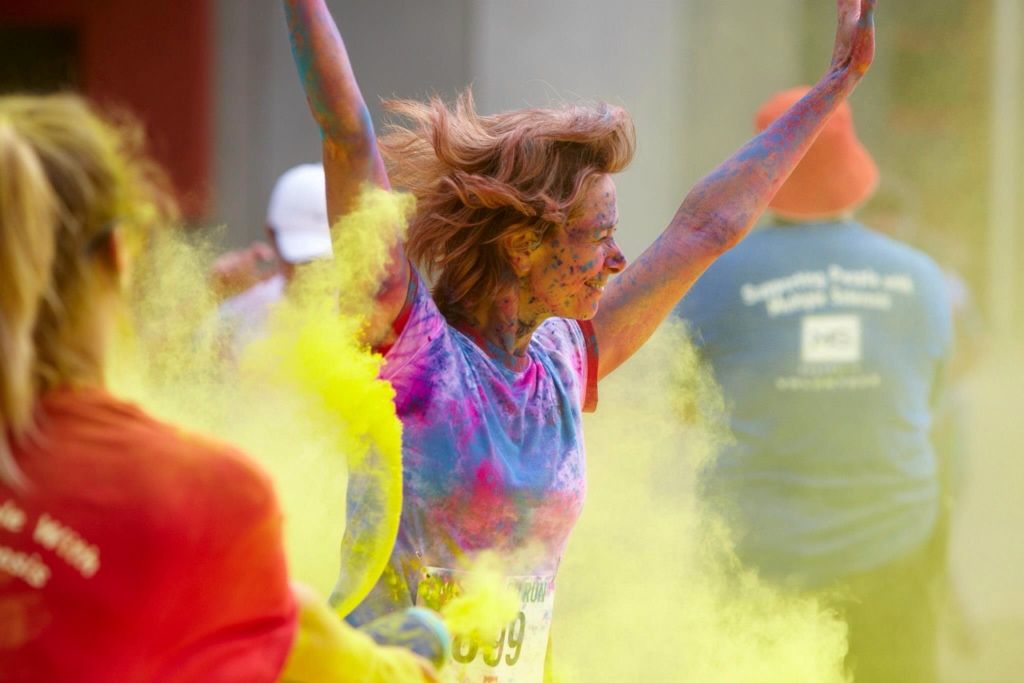 Pineapple Dazzle MS Colour Run Fun