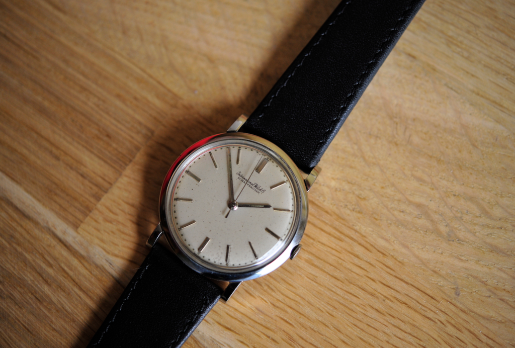 iwc schaffhausen cena