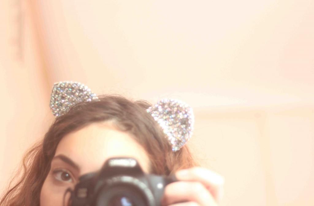 photo MirrorselfieincatearsPIXIER_zps457054bd.jpg