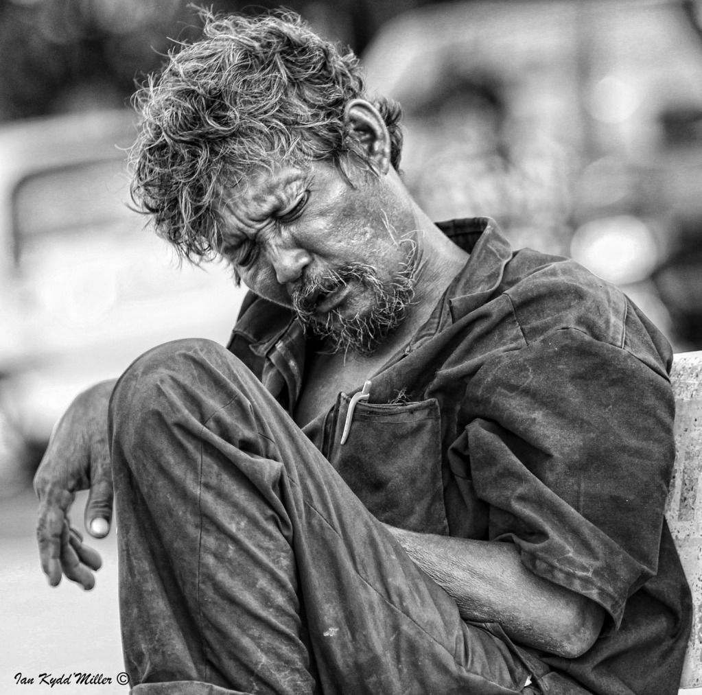 IMAGE: http://i1303.photobucket.com/albums/ag152/FusionAsia/On%20the%20STREET/IKML3820-Edit_zps78602081.jpg