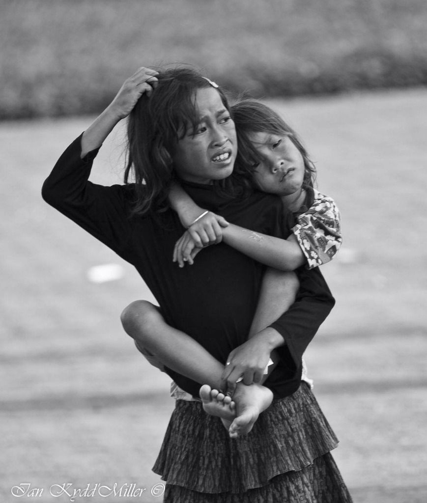 IMAGE: http://i1303.photobucket.com/albums/ag152/FusionAsia/On%20the%20STREET/IKML9862copy_zpsfa892e4f.jpg