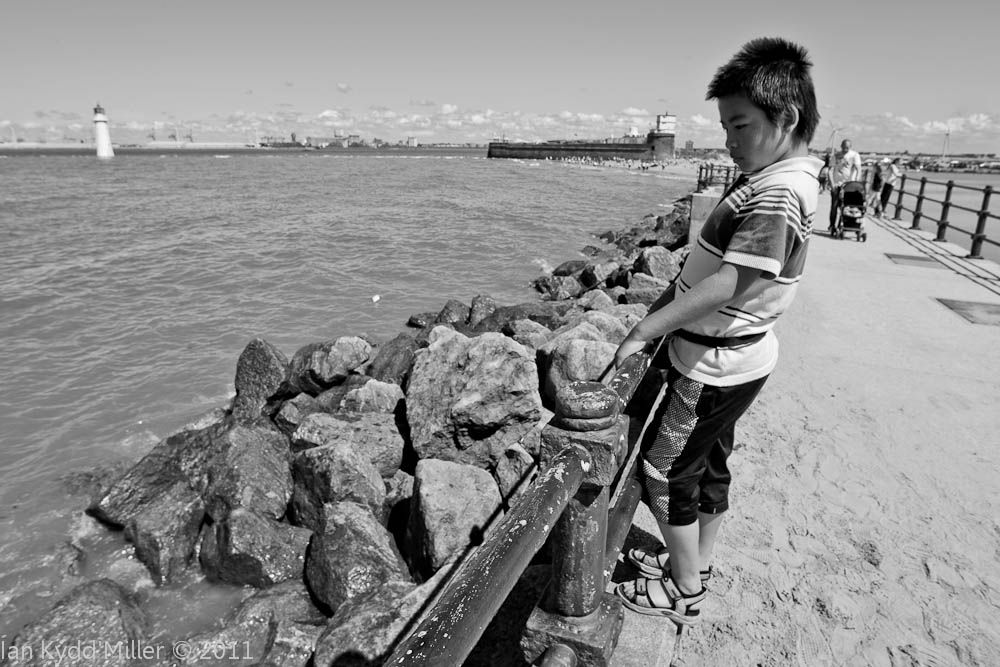 IMAGE: http://i1303.photobucket.com/albums/ag152/FusionAsia/On%20the%20STREET/LH3A1493_zps78423d54.jpg