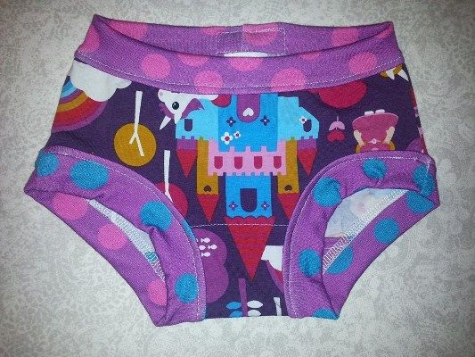 princess castle underwear size 4/5