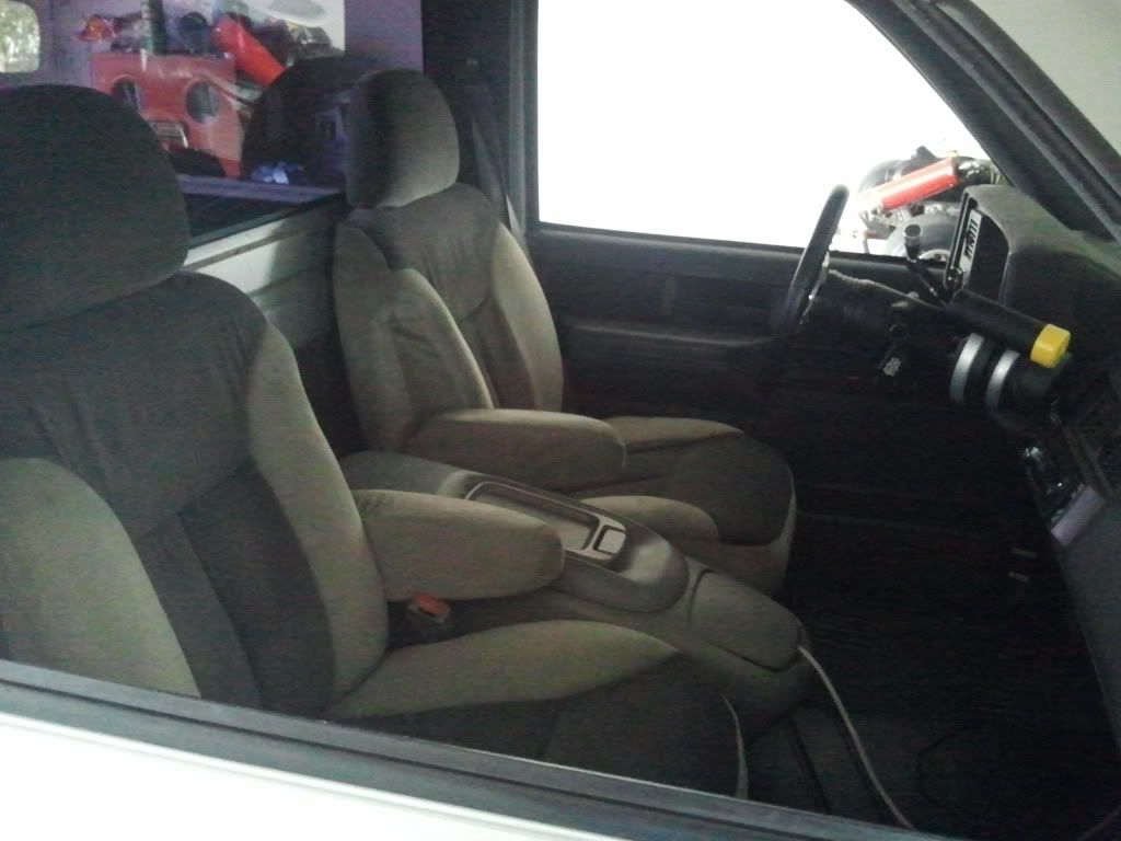 Seats/console GMT400 The Ultimate 8898 GM Truck Forum