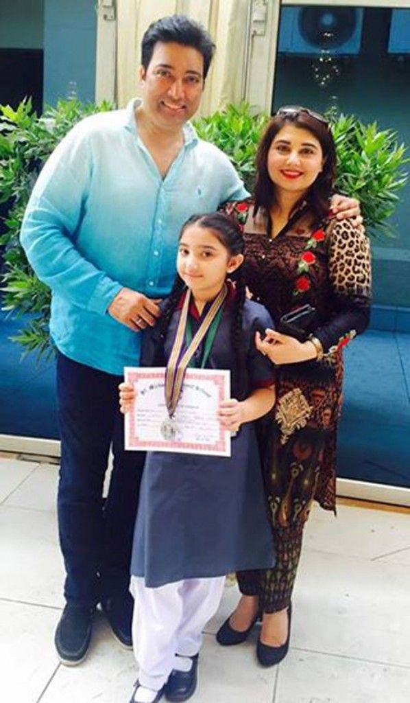 saud javeria daughter 1 598x1024 zpseqofmjsn - Showbiz Competition November 2016