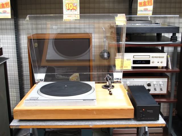C6327CD9-E33F-4FB0-925C-4355AA22787F-102