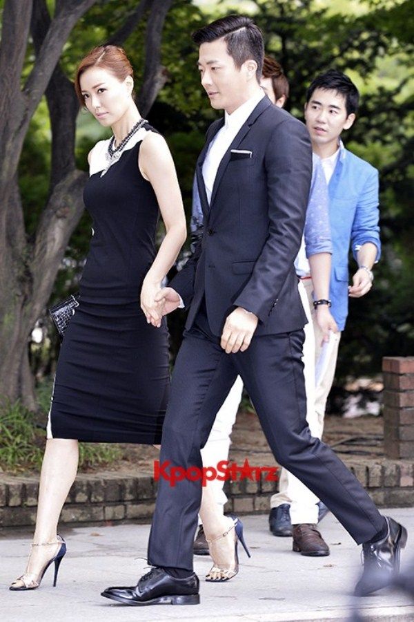  photo 92606-kwon-sang-woo-son-tae-young-dress-up-for-lee-byung-hun-lee-min-jung-we_zps210f5c19.jpg