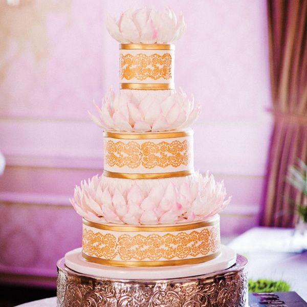  photo Pink-Wedding-Cakes_26_zps484cb6b6.jpg