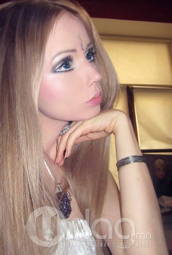  photo valeria-lukyanova-04_zpsf60f022a.jpg