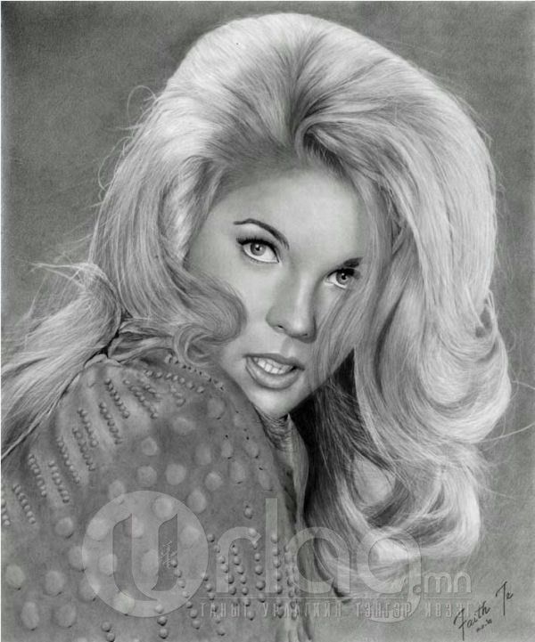  photo 1275969821_dosengorg_incredible_female_portraits_drawn_by_pencils_03_zps52b62d08.jpg