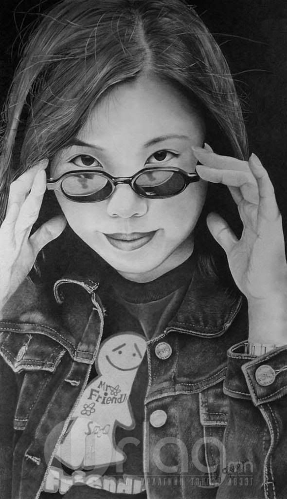  photo 1275969887_dosengorg_incredible_female_portraits_drawn_by_pencils_13_zpse239ecf1.jpg