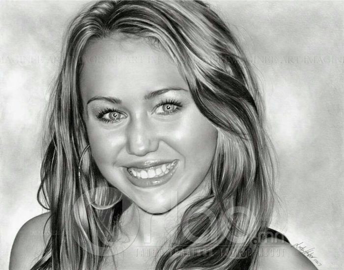  photo 1275969909_dosengorg_incredible_female_portraits_drawn_by_pencils_07_zps09335157.jpg