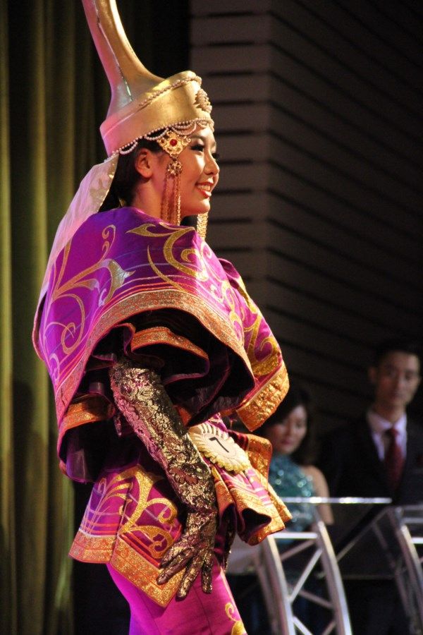  photo Missmongolia2014gala51_zps30c3f2b3.jpg