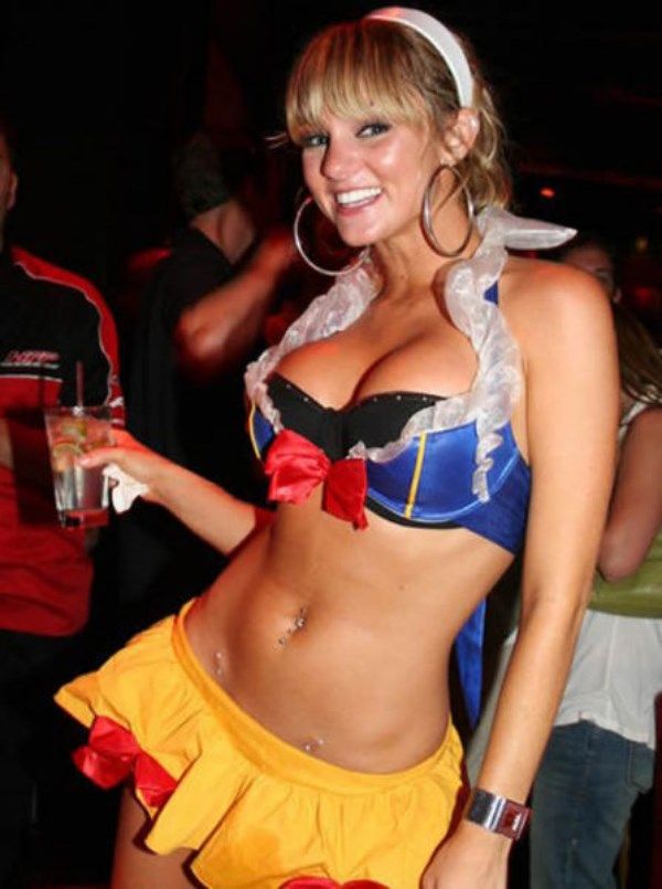  photo beautiful_busty_halloween_44_zps812891e3.jpg