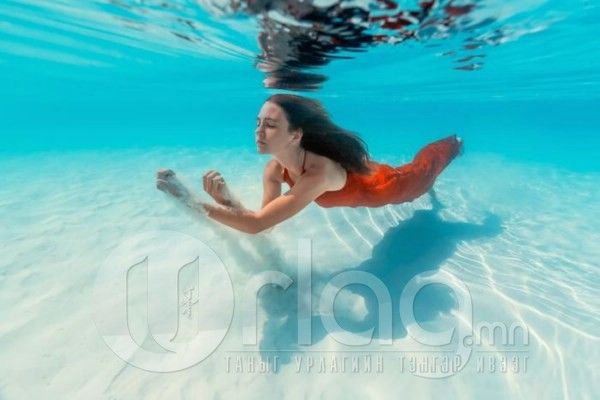  photo underwater_photoshoot_15_zpse1a38d20.jpg