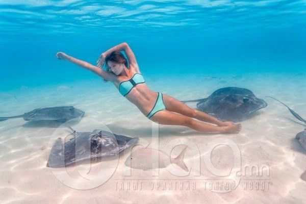  photo underwater_photoshoot_25_zpsf9dc8abc.jpg