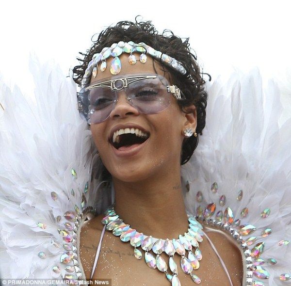  photo rihanna-34_zpsb05fc266.jpg