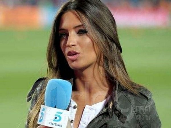  photo champion_league_finals_wags_45_zpse2205c86.jpg