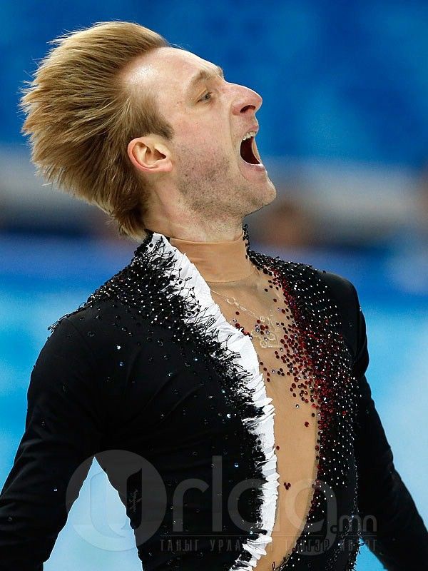  photo cos-08-weird-olympic-faces-mdn_zps5c9769d3.jpg