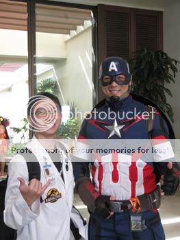 Cosplayers: The geneticist from Jurrasic Park, and Captain America