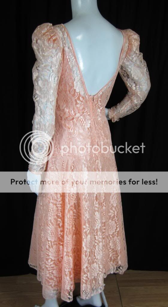 Vintage 1980s Does 20s Flapper Style Peach Lace Prom Party Wedding