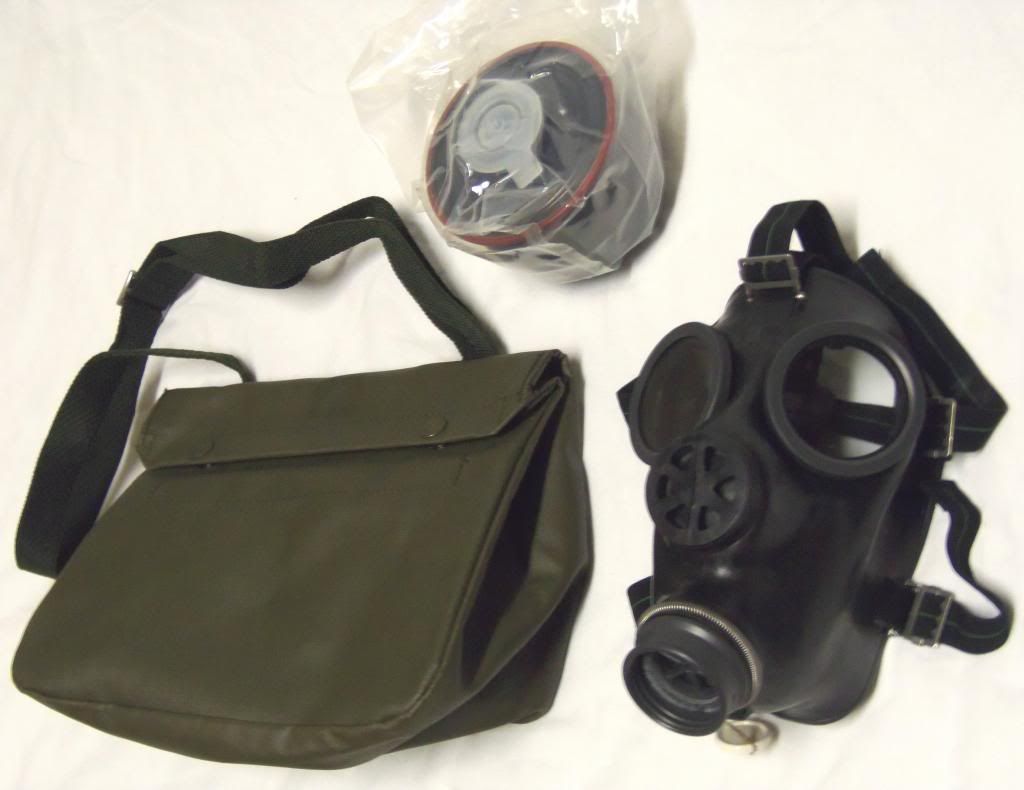 Swiss SM74 Gas Mask, 40mm Filter, Bag & Antifog Kit Unissued Military S...